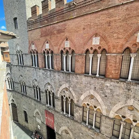 Siena Luxury Apartment For 2 * Siena